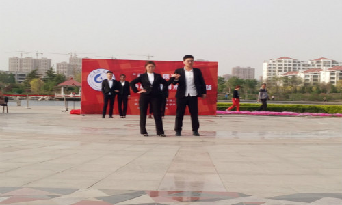 说明:伟德victor1946网站百家社团迎校庆之法律学会职业装走秀 - 伟德victor1946网站法律学会 - 法律学会的博客